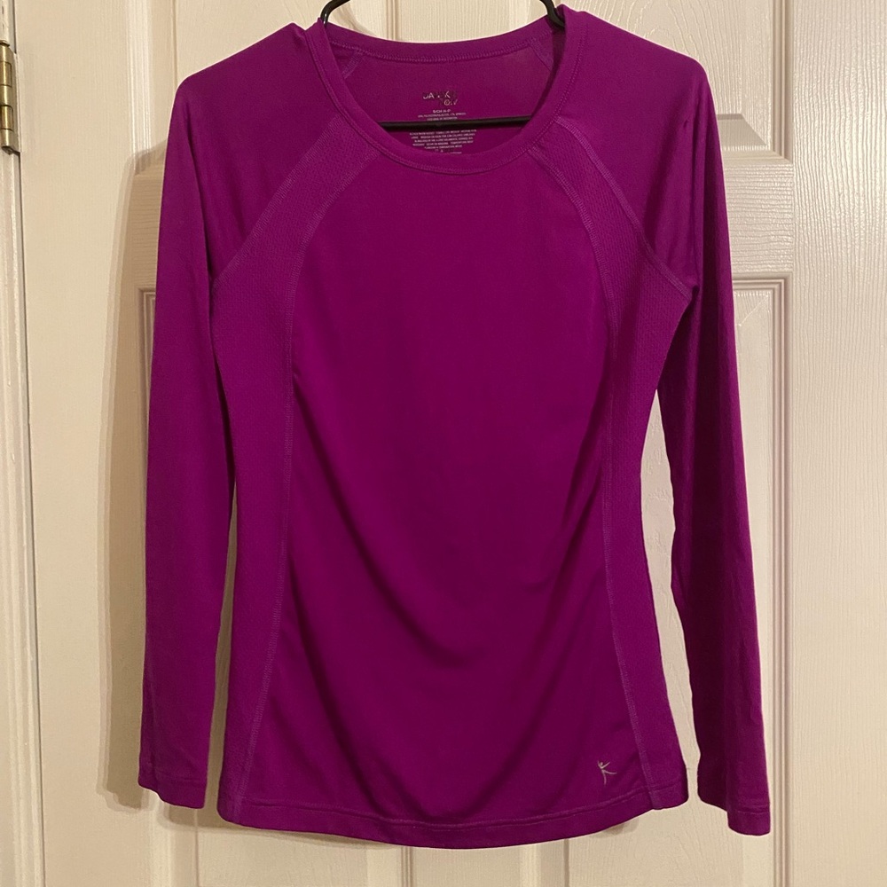 Danskin Women's Vibrant Magenta Long Sleeve Tee